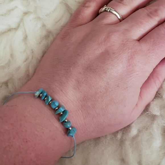 Turquoise & Silver Bead Bracelet too small for me - Picture 7 of 8